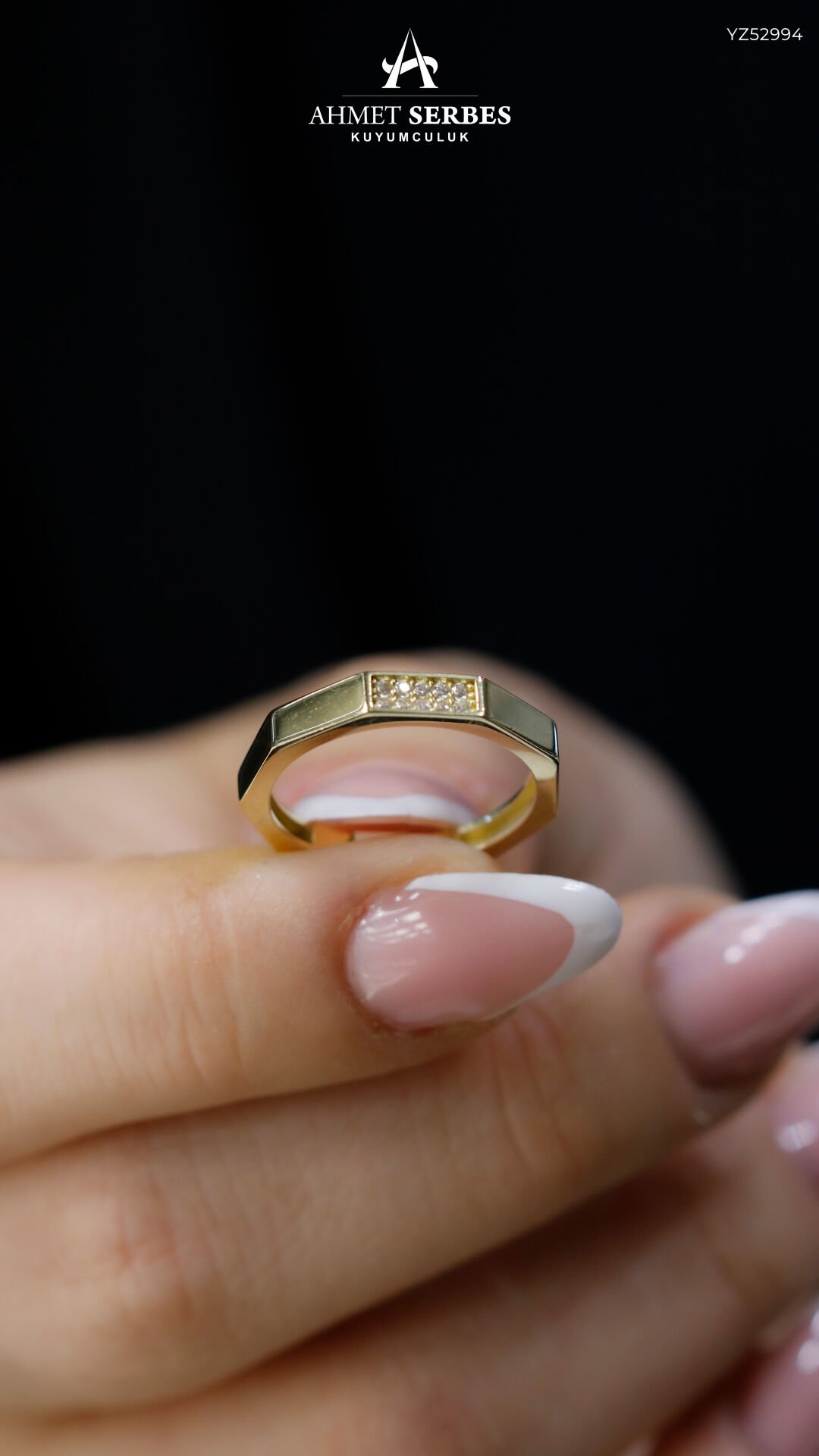Geometrik Formlu Altın Yüzük