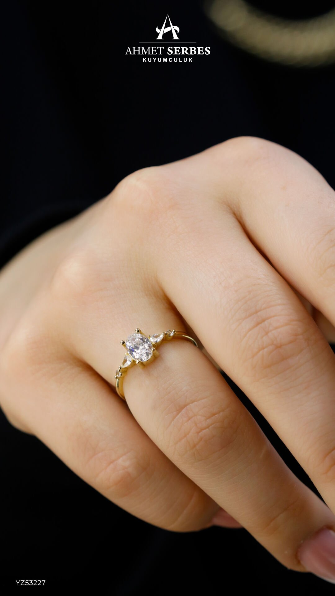 Oval Tektaş Yüzük