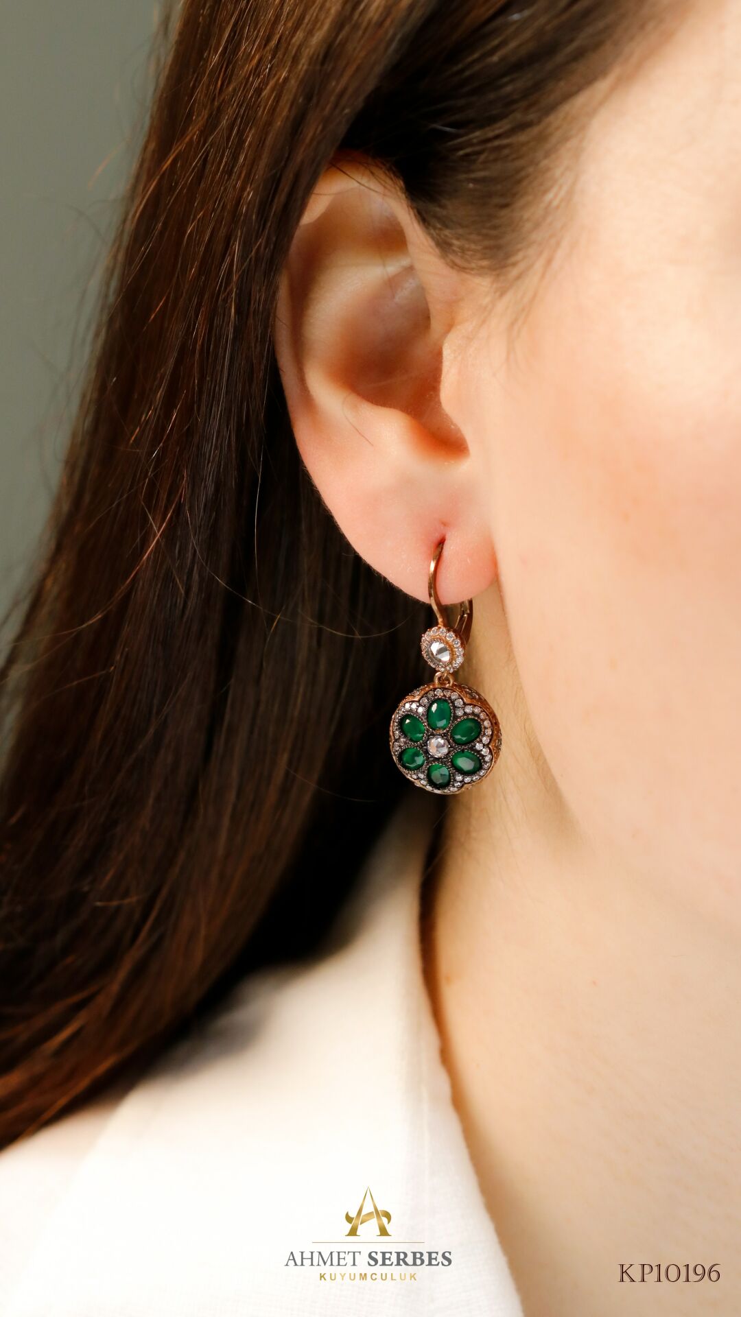 Yeşil Taşlı Altın Küpe