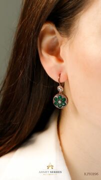 Yeşil Taşlı Altın Küpe