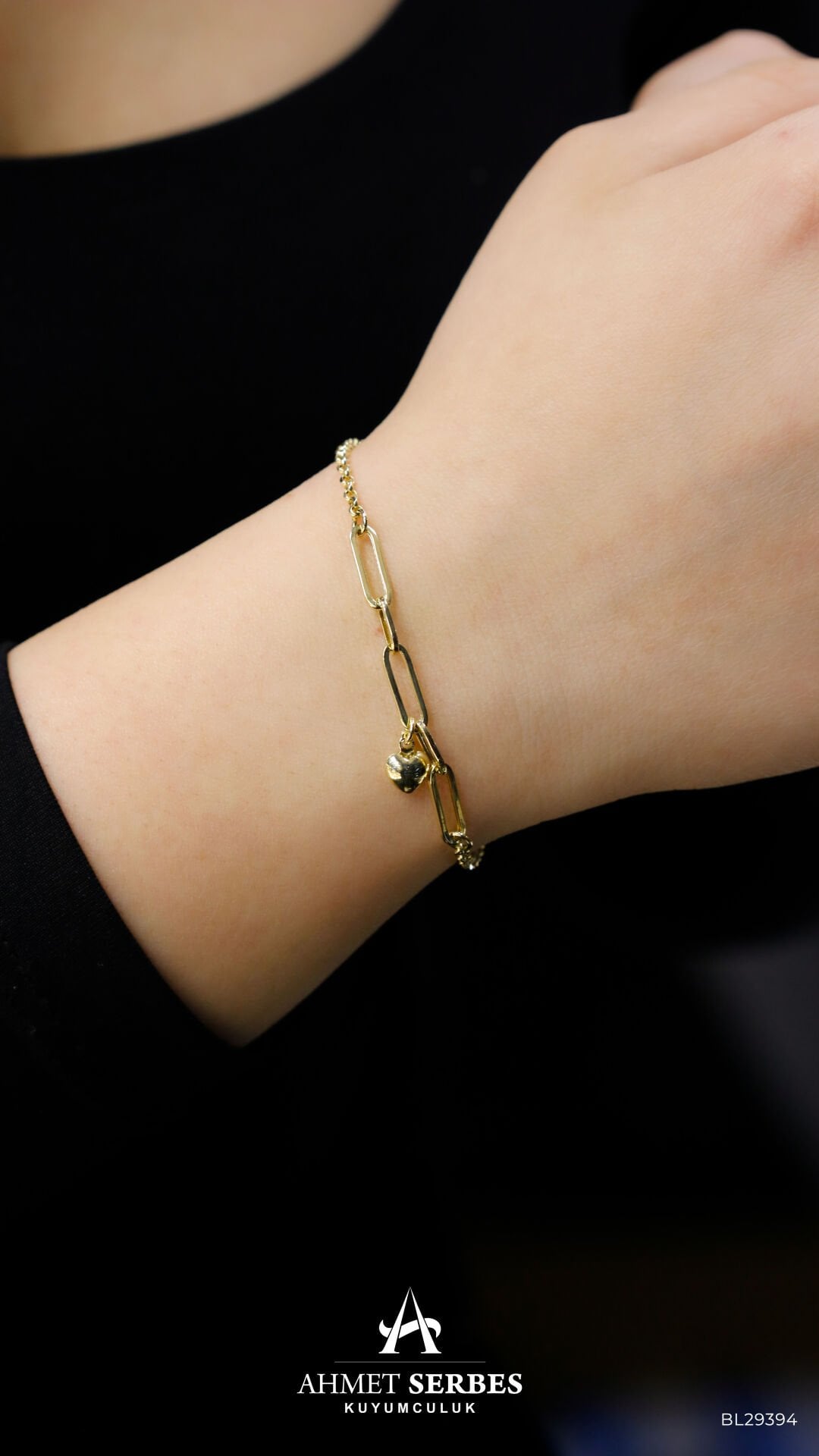 Kalp Charmlı Altın Bileklik