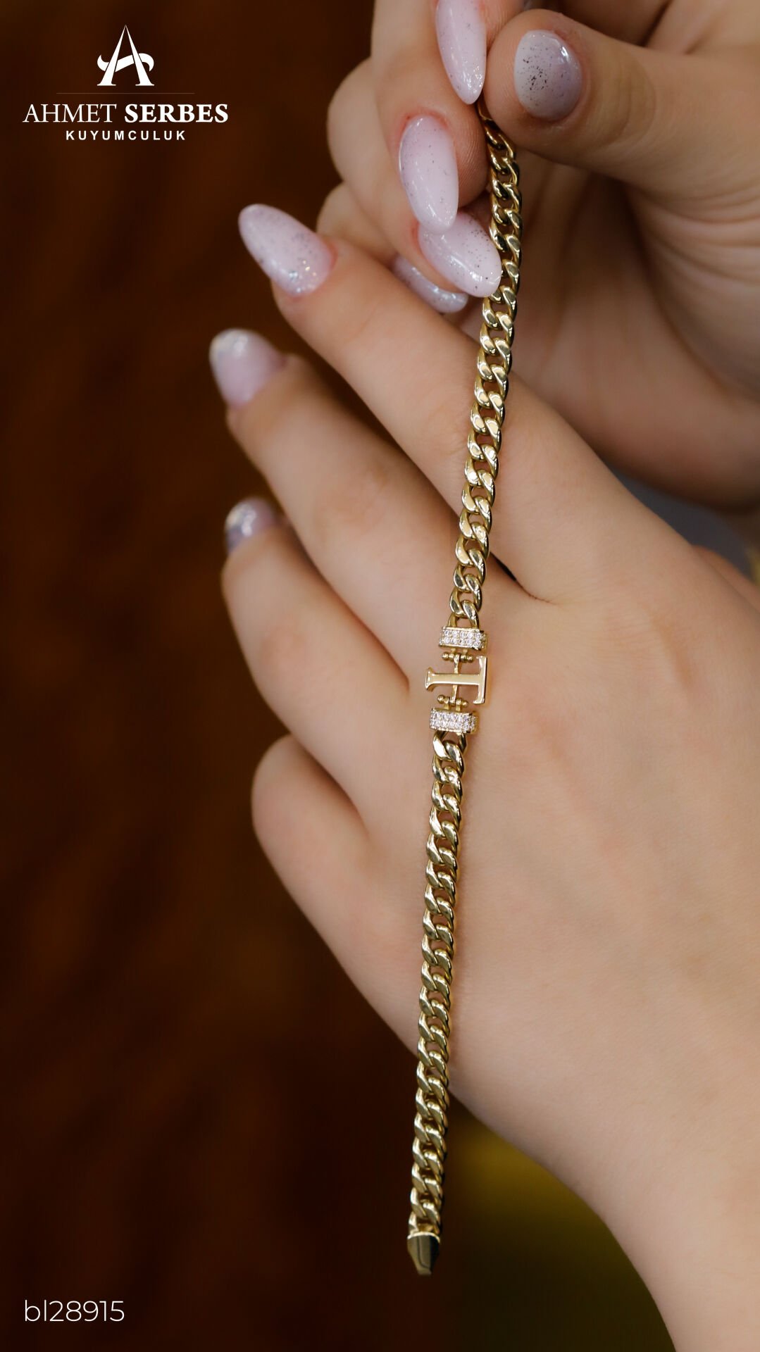 T Harf Altın Bileklik