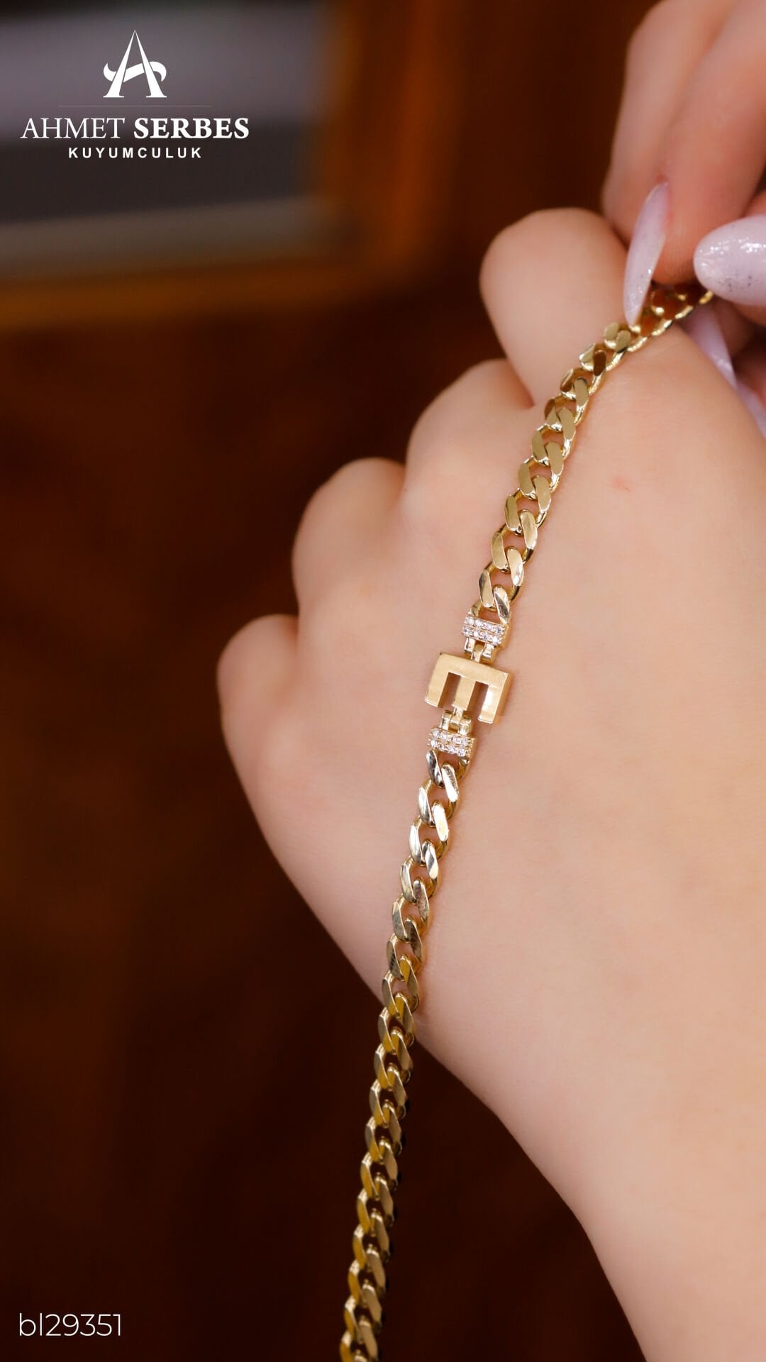 E Harf Altın Bileklik