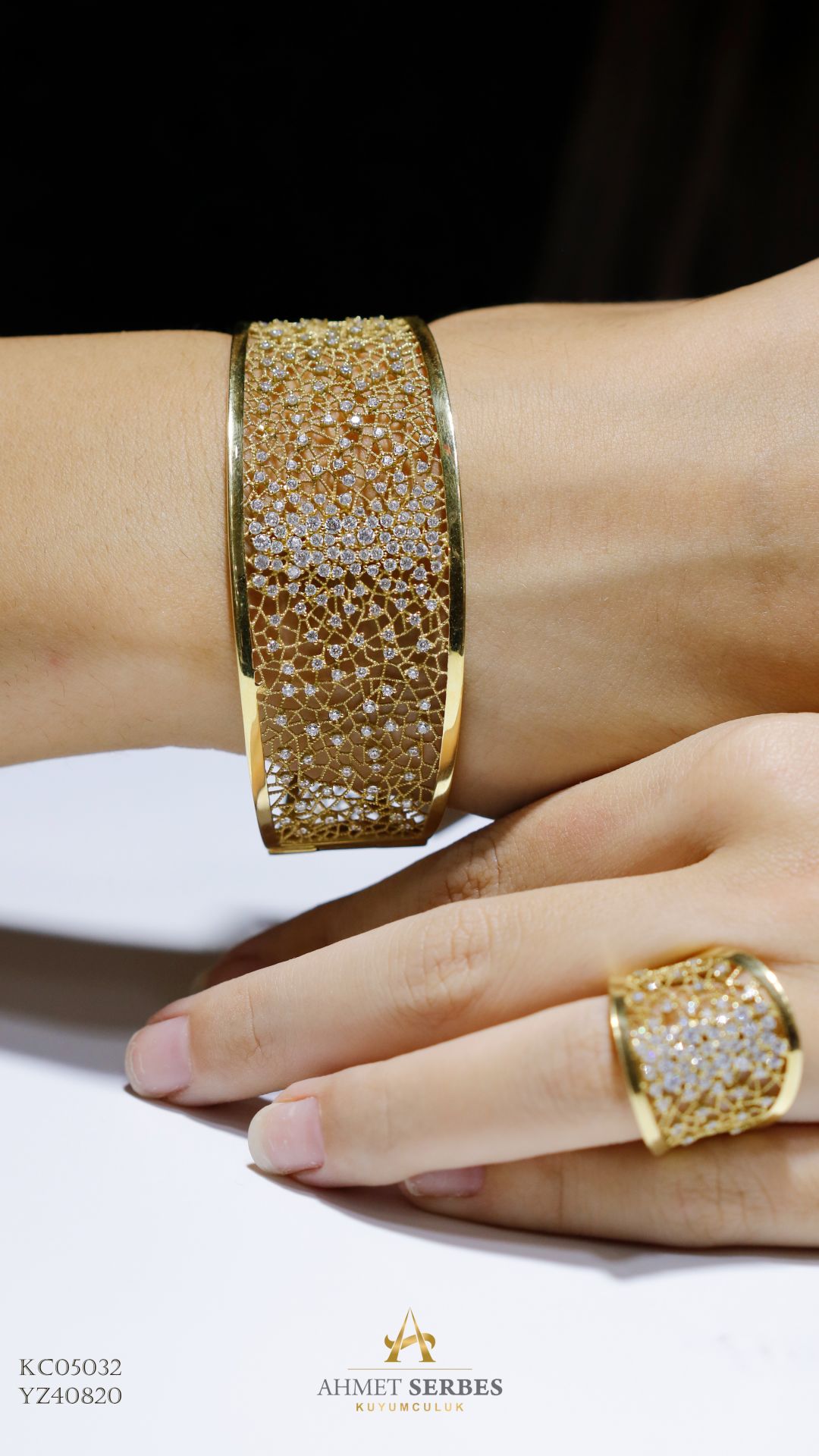 Tasarım Altın Kelepçe