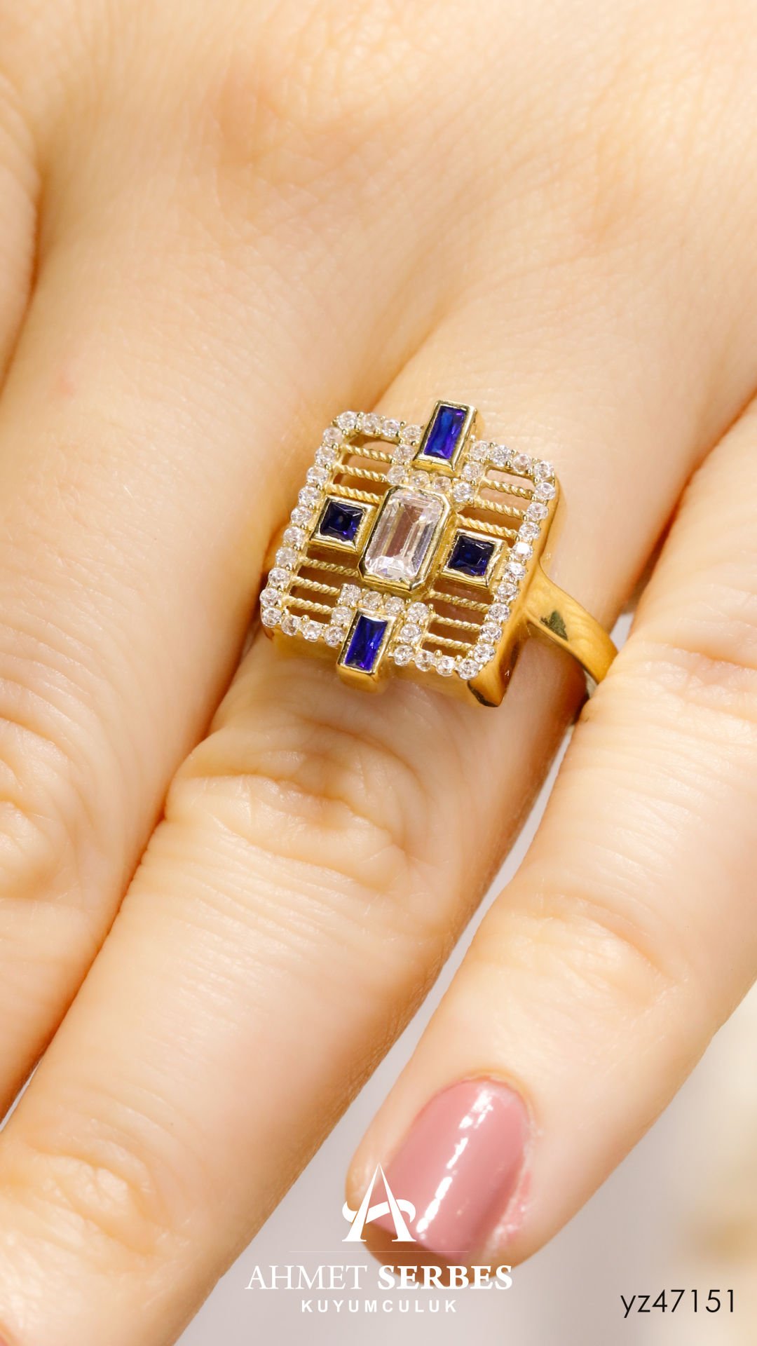 Taşlı Kare Yüzük