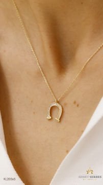 Altın Taşlı Nal Kolye