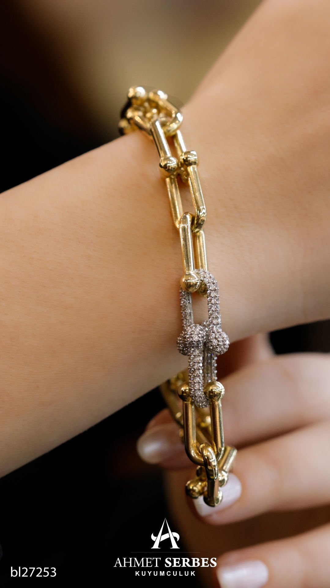 Tiff Model Taşlı Altın Bileklik