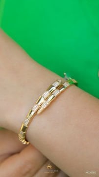 Taşlı Yılan Altın Kelepçe