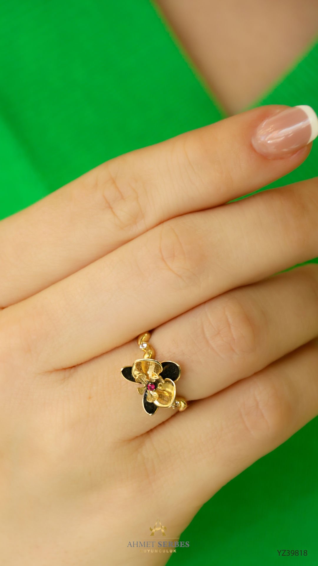 Roberto Bravo Çiçek Yüzük