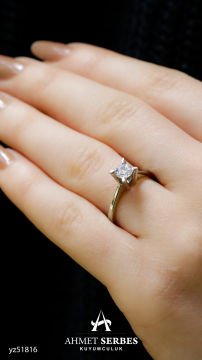 Altın Tektaş Yüzük