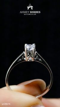 Altın Tektaş Yüzük