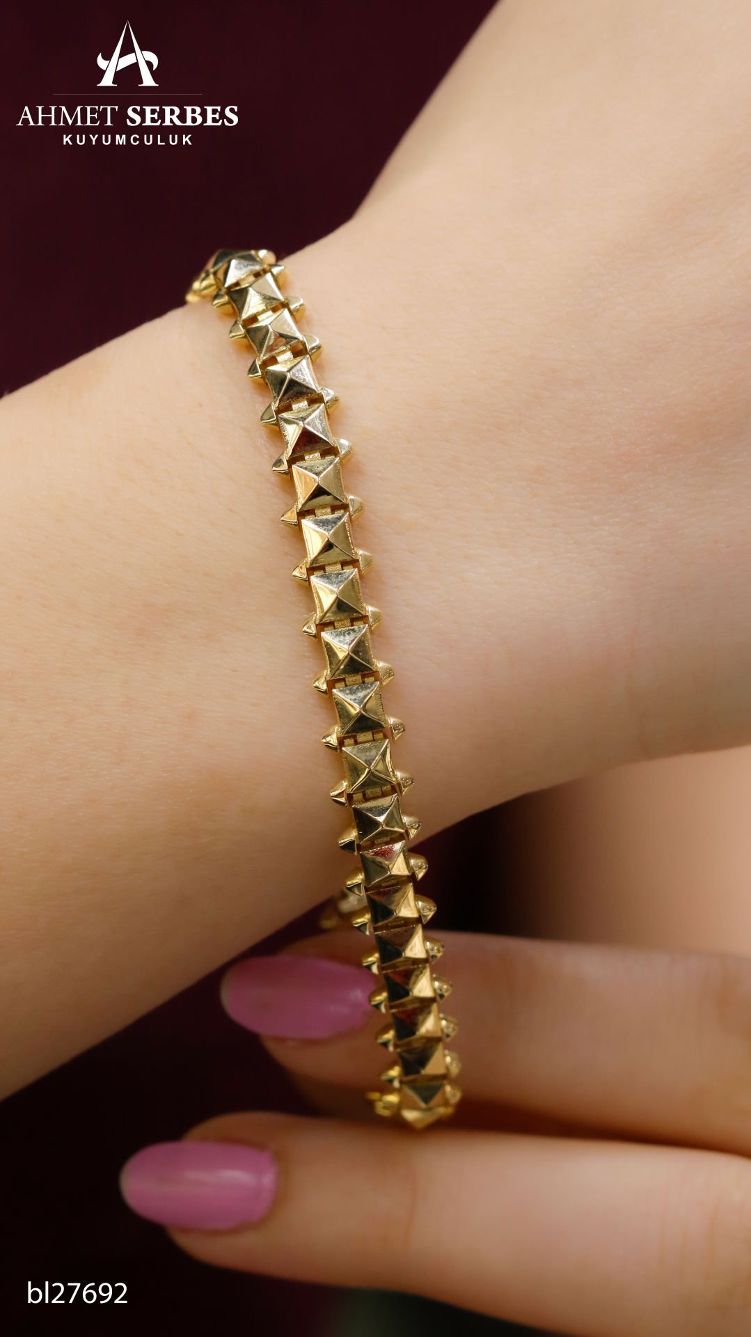Piramit Tasarım Altın Bileklik