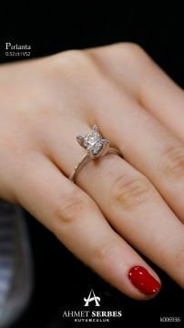 0.52 Karat Tektaş Pırlanta Yüzük