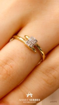 Minimal Kare Altın Yüzük