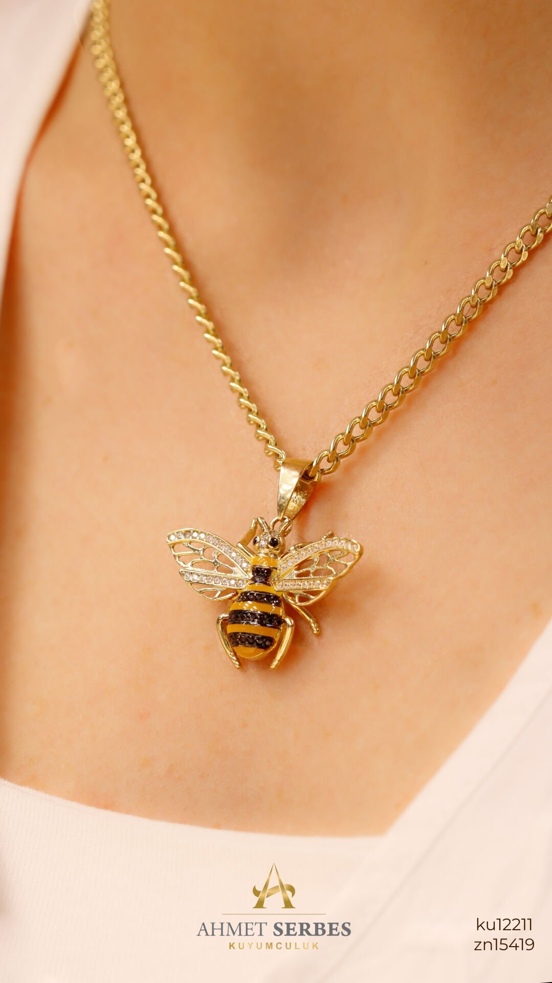 Arı Altın Kolye