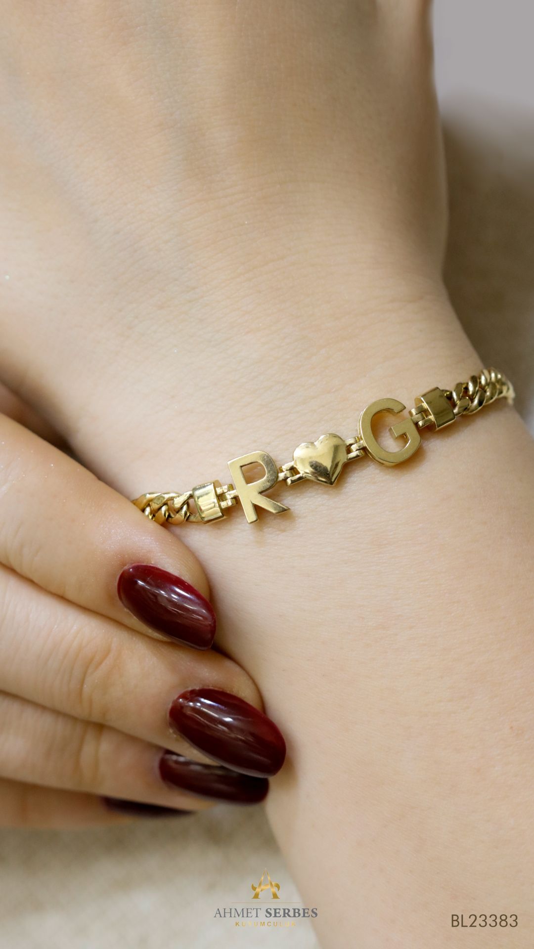 İki Harfli Altın Bileklik