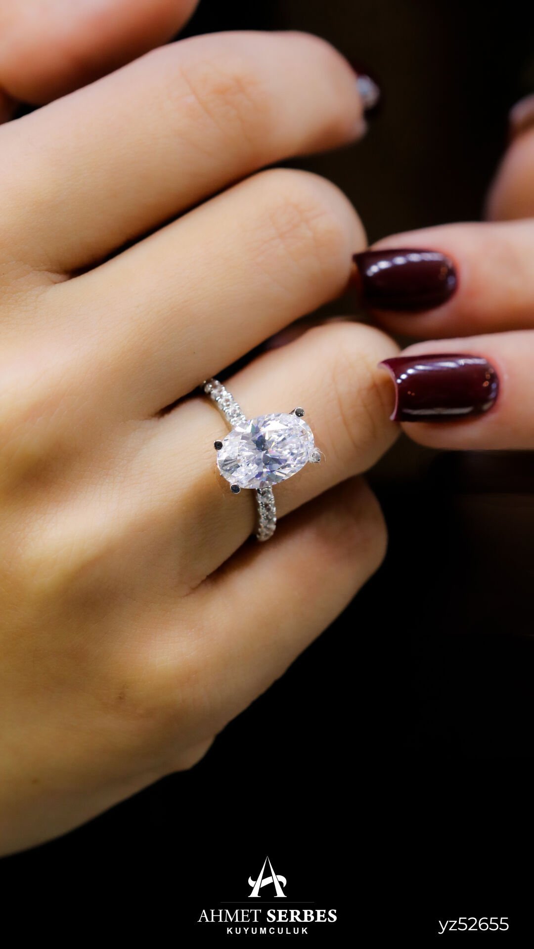 Oval Taş Altın Yüzük