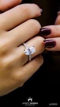 Oval Taş Altın Yüzük