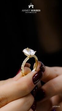 Oval Taşlı Tektaş Yüzük