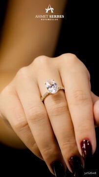 Oval Taşlı Tektaş Yüzük