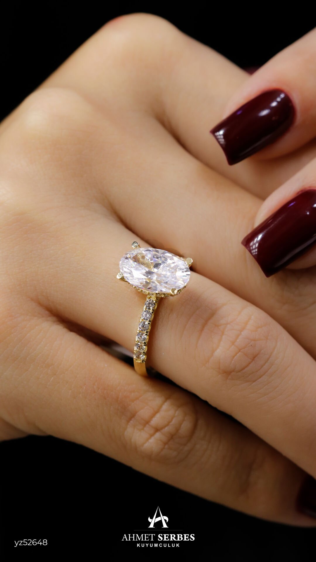 Oval Taşlı Tektaş Yüzük