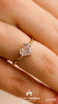 Taşlı Kalp Yüzük