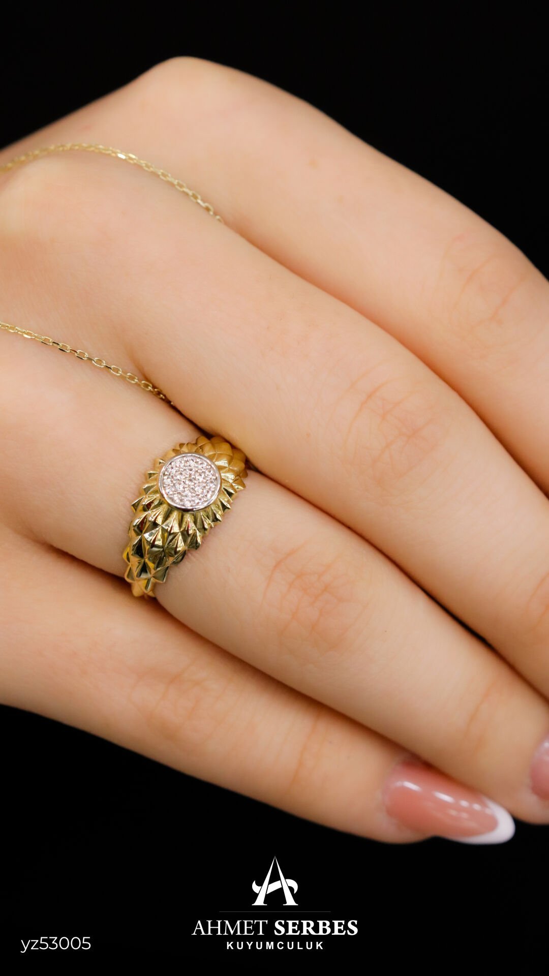 Taş Detaylı Trend Yüzük