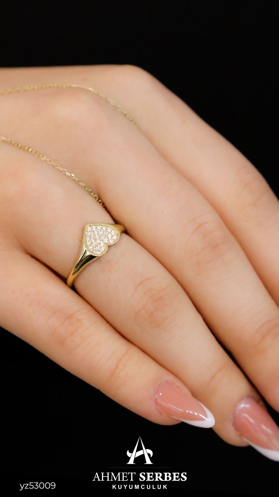 Taşlı Kalp Yüzük