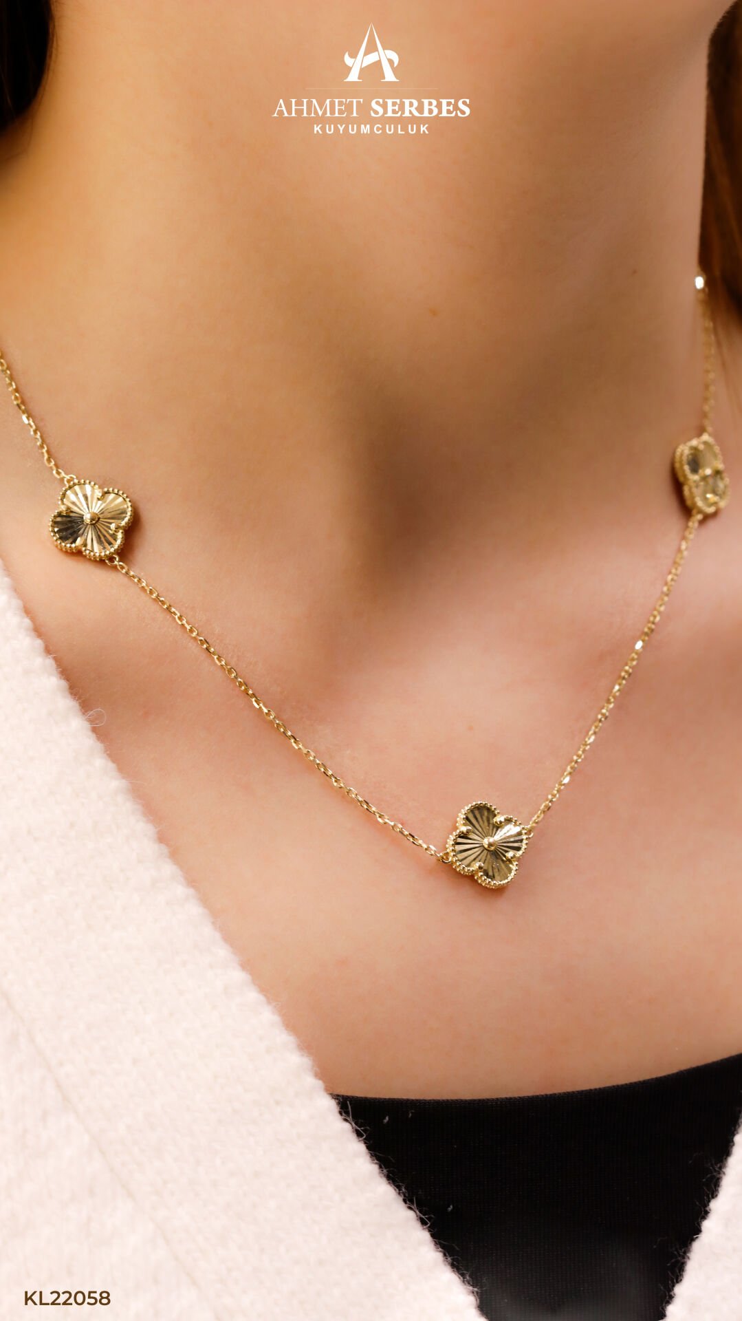 Üçlü Kalemli Yonca Kolye